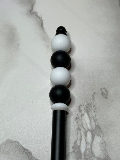 Black/White Bead - Black Pencil